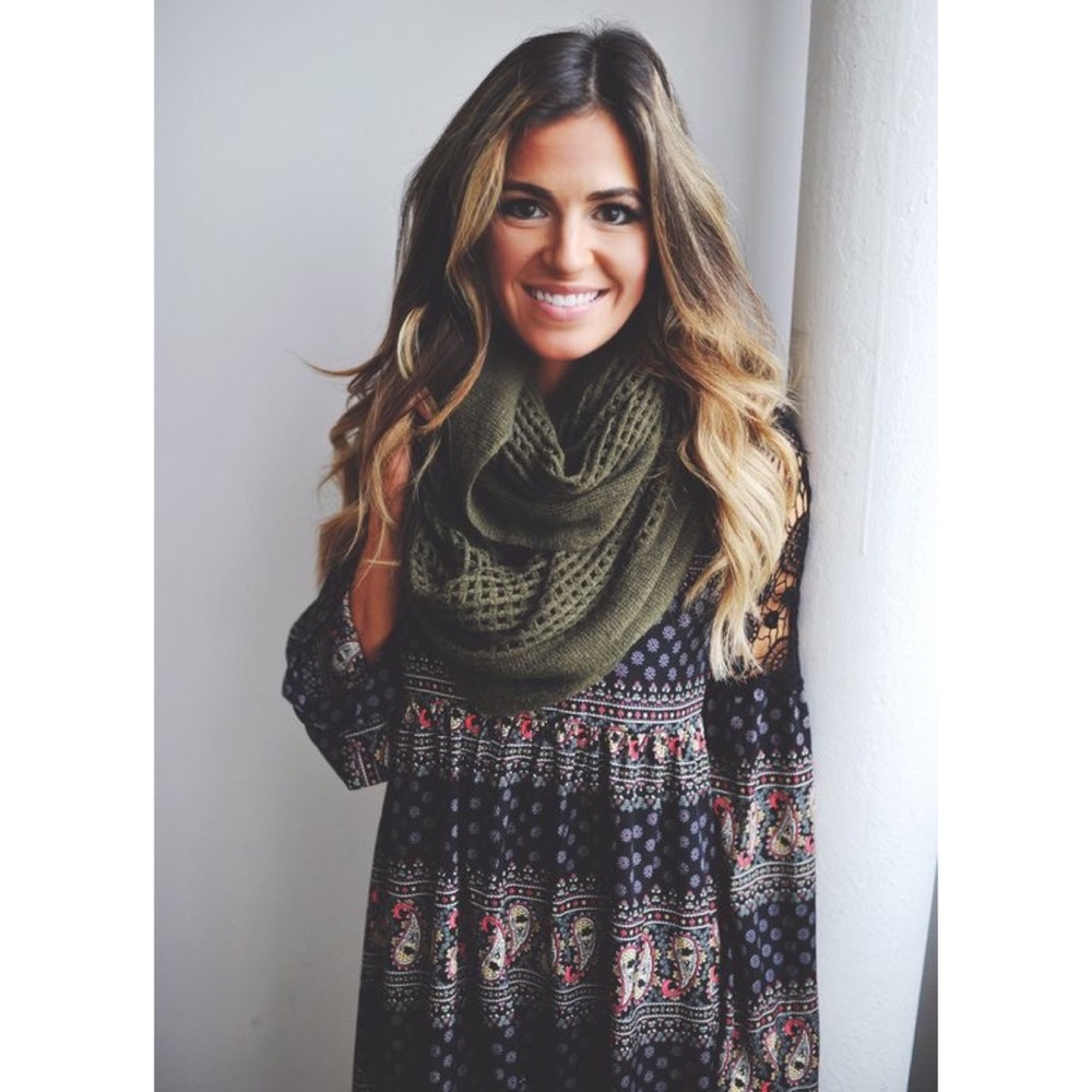 Dottie Couture Paisley Crochet Dress